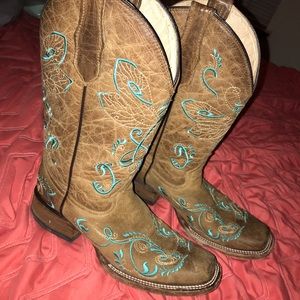 Women’s Circle G western boots